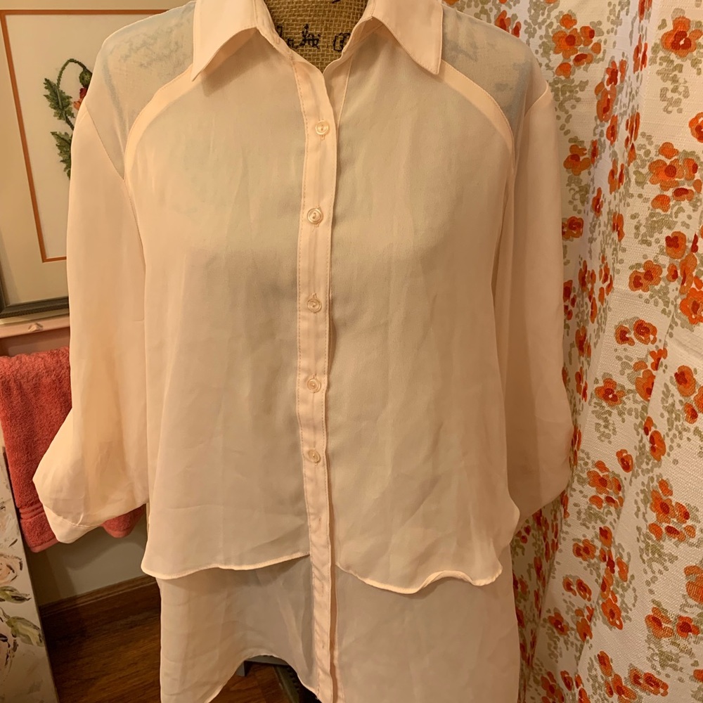 Soft peach blouse with layers. Fly away back. 3X